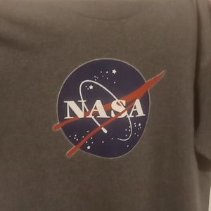 NASA Men's Graphic T Size Medium